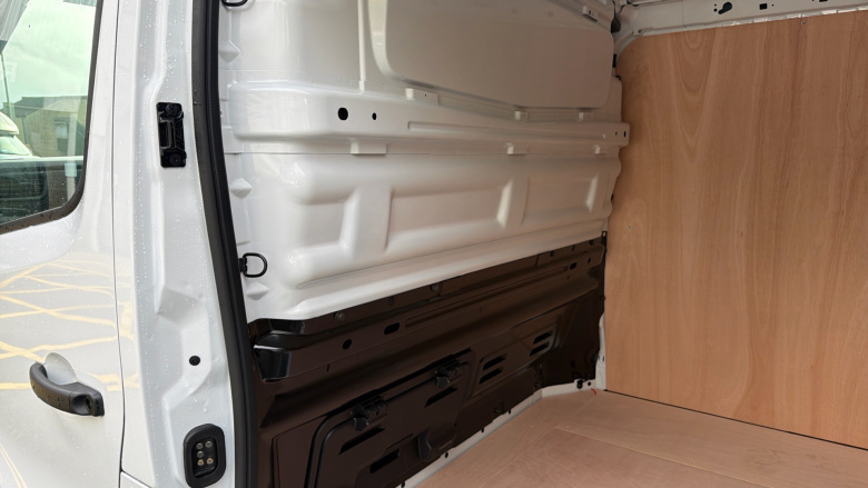 Renault Trafic Swb Diesel SL30 Blue dCi 150 Advance [Safety] Van EAG9